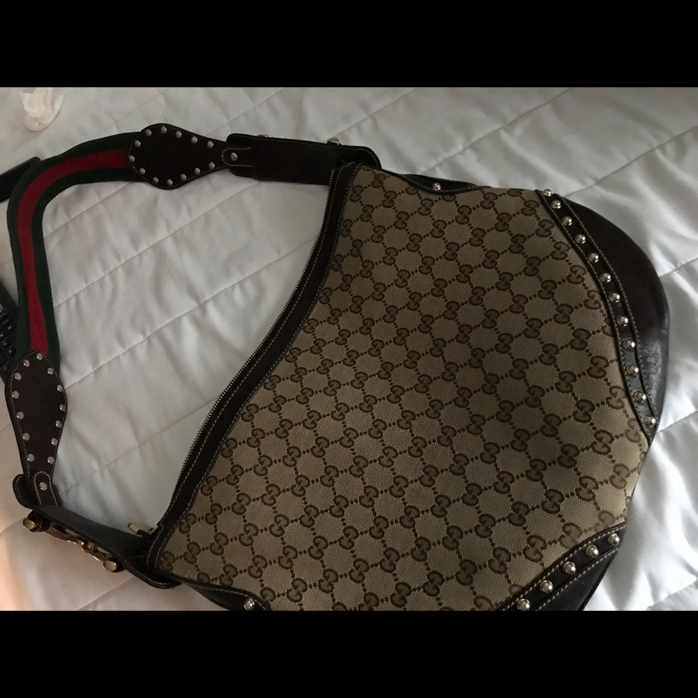 Gucci Pelham Messenger Bag